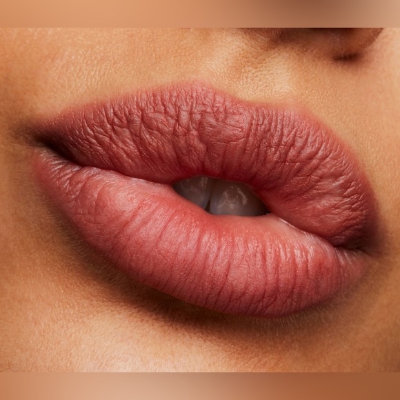 NWT Mac Cosmetics Lipstick -Sultry Move - Picture 9 of 9
